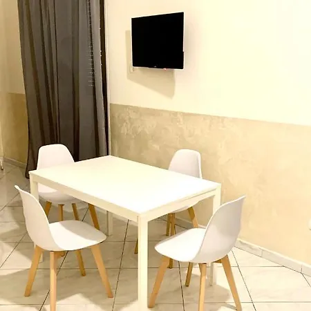 Flyresidence Garibaldi Station * Napoli