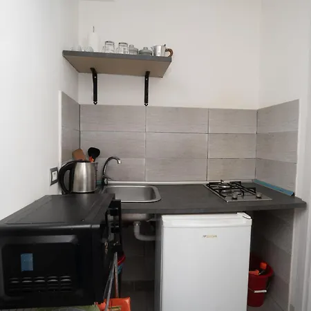 Flyresidence Garibaldi Station * Napoli