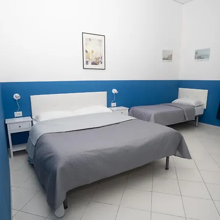 Flyresidence Garibaldi Station * Neapel