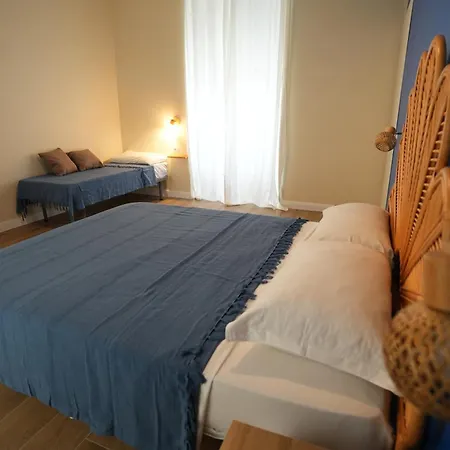 Flyresidence Garibaldi Station * Neapel