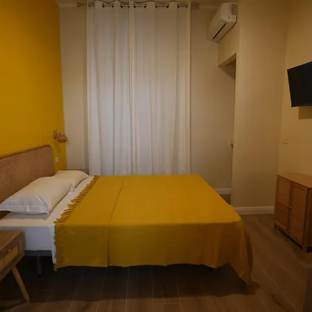 Flyresidence Garibaldi Station Tatil Evi *