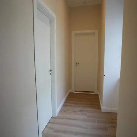 Flyresidence Garibaldi Station Tatil Evi