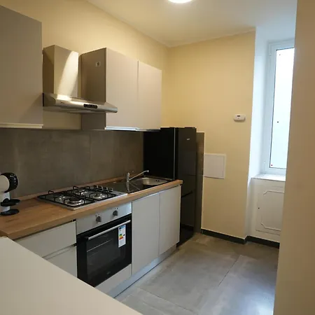 Flyresidence Garibaldi Station Napoli