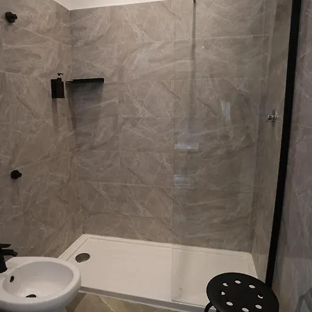 Flyresidence Garibaldi Station Napoli